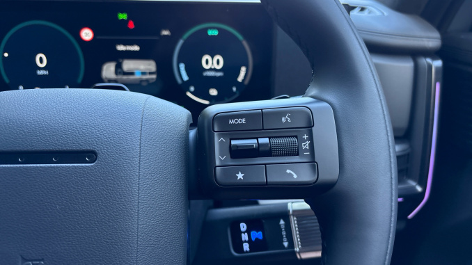 Hyundai SANTA FE 1.6 TGDi 239 Hybrid Calligraphy 5dr 4WD Auto Hybrid Estate - Image 40